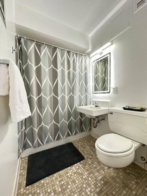 Cozy 1 Bedroom Apartment In Downtown Gadsden, Al Екстериор снимка